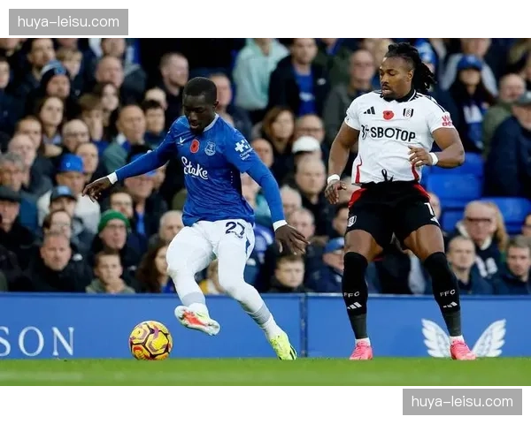 富勒姆布莱顿等队积分接近 中游集团竞争同样激烈胶着